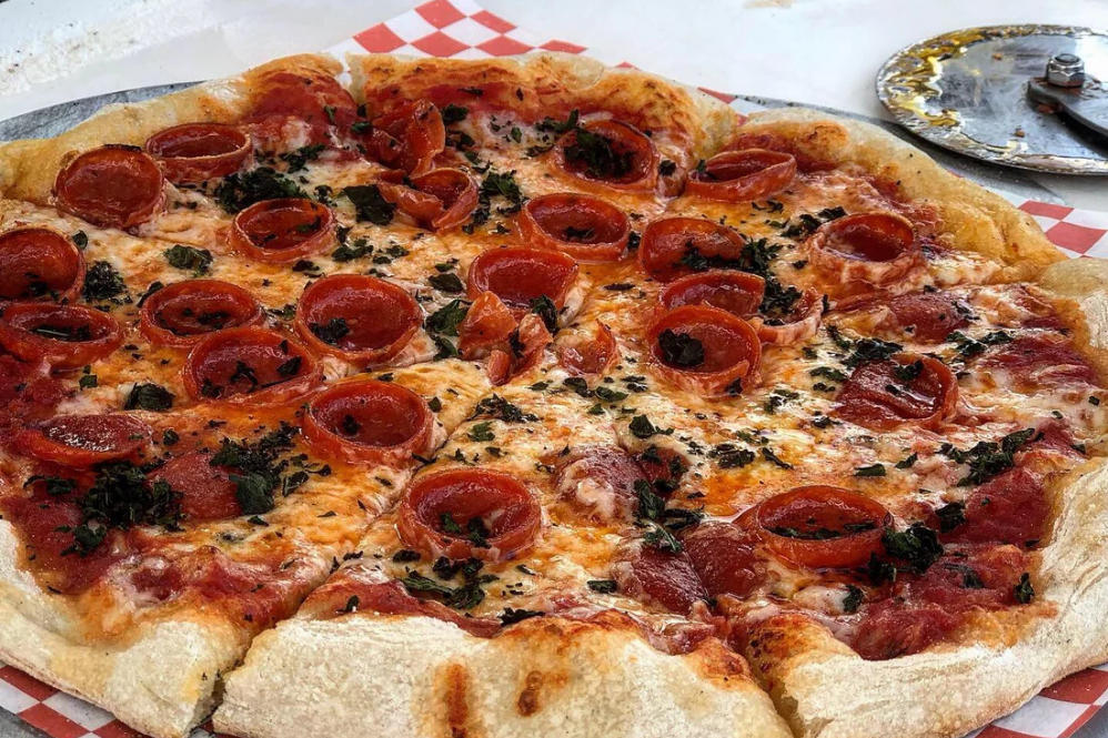 Finished Grilled Pepperoni Pizza