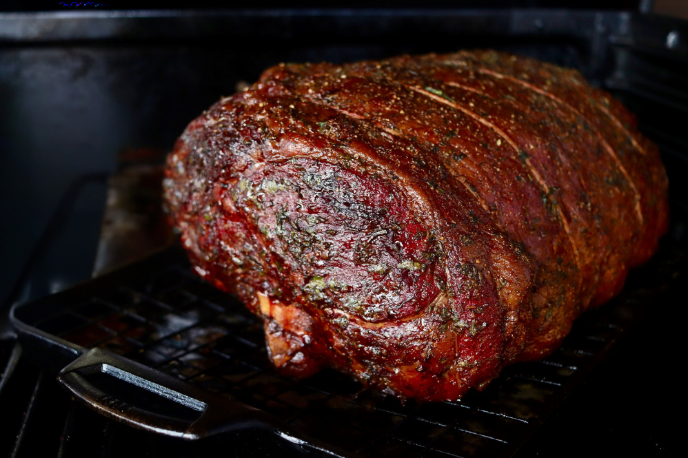 Smoker Strategy: Dialing In Your Setup for Holiday Roasts