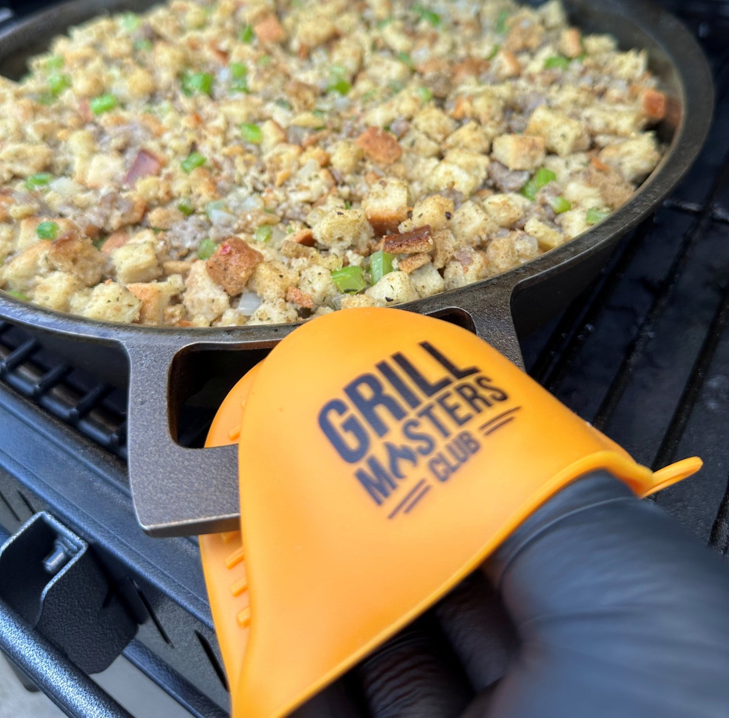 Grill Masters Club Silicone BBQ Pinch Mitts (Safe up to 446°F)