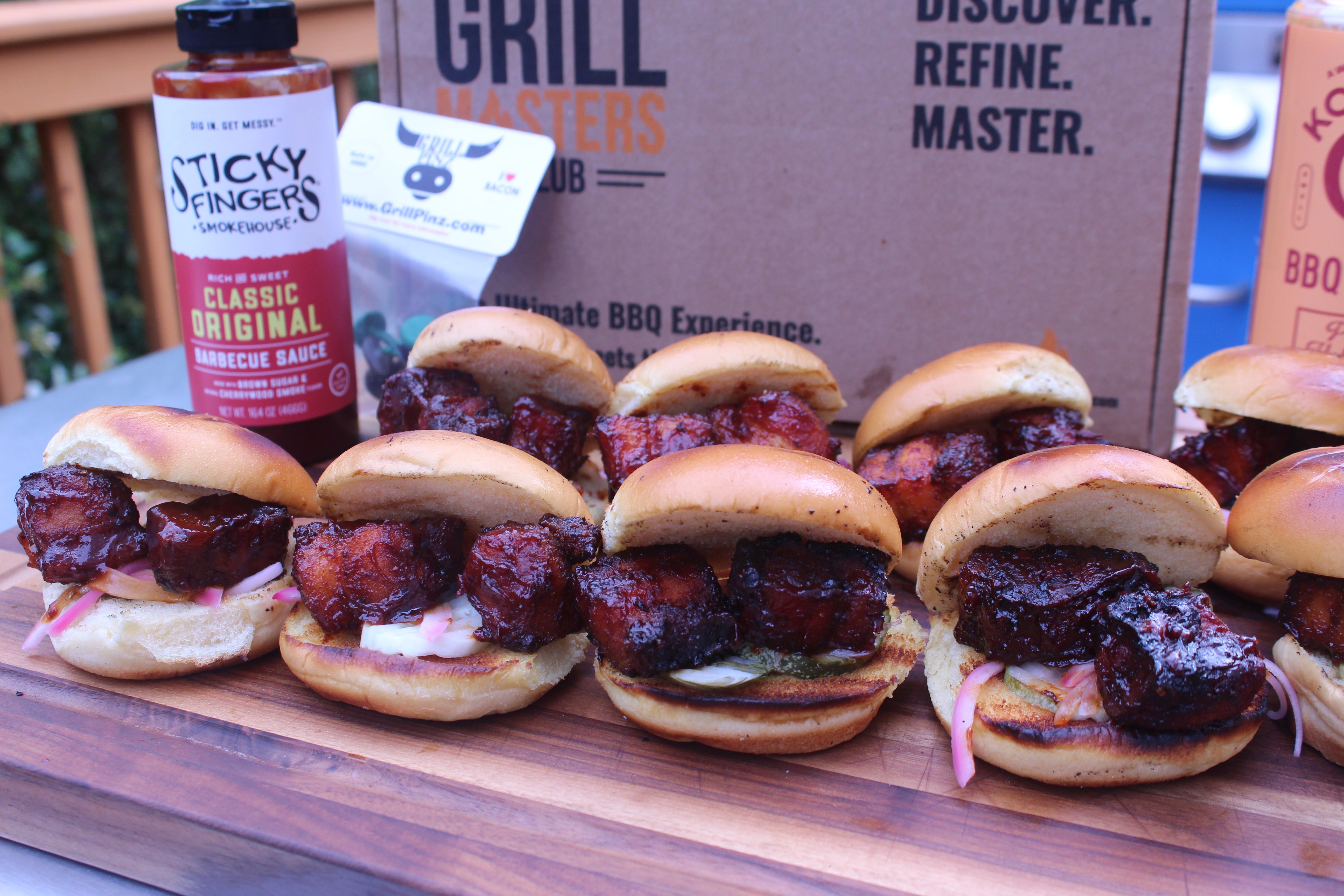 Sticky Fingers Smokehouse Classic Original Barbecue Sauce (16.4 oz)