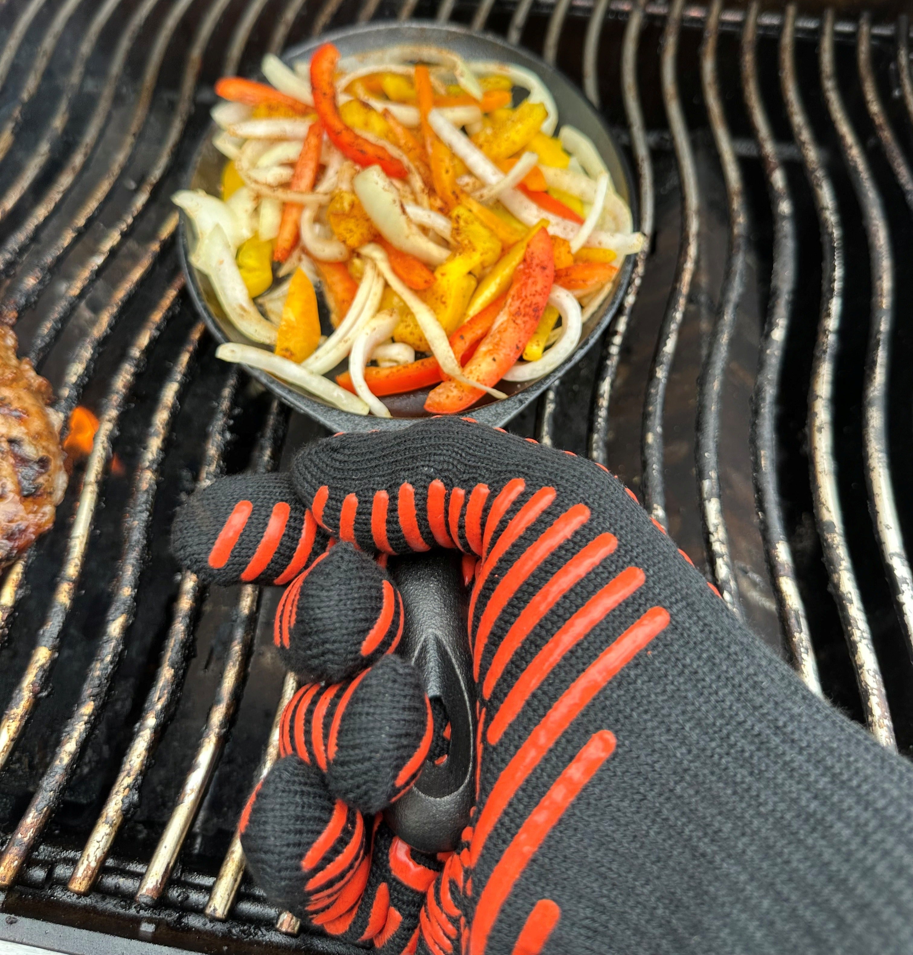 Grill Masters Club High Temperature Grilling & BBQ Gloves (Safe Up to 850°F)
